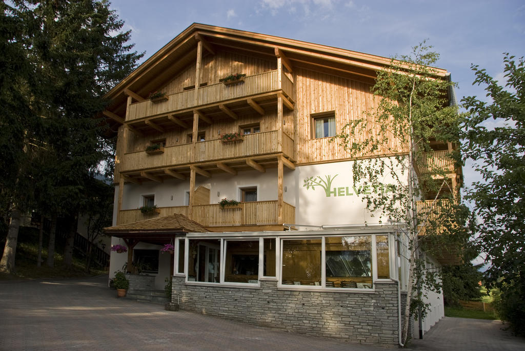 Appartments Helvetia Villabassa Luaran gambar