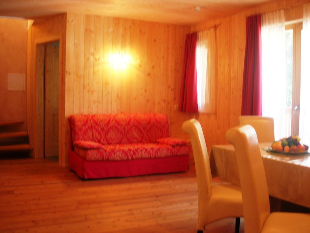 Appartments Helvetia Villabassa Bilik gambar